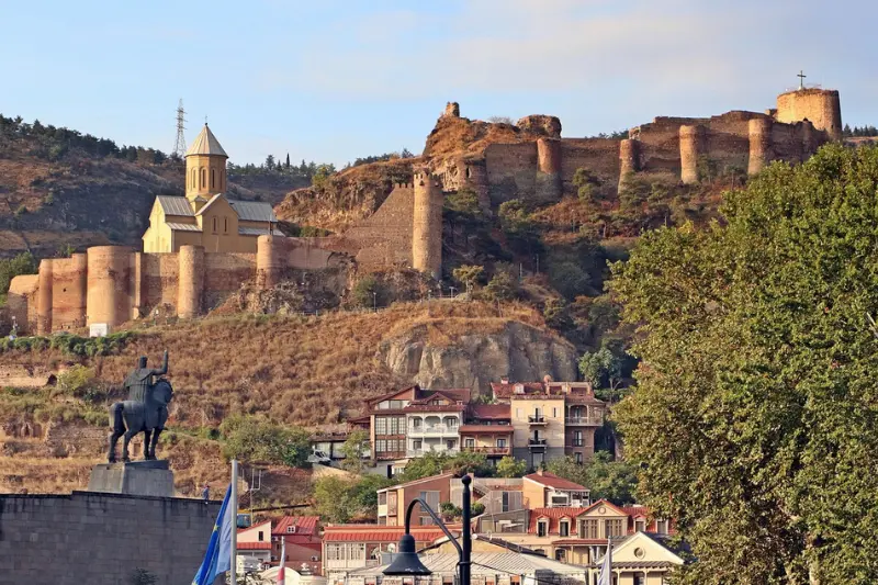 Gürcistan Vizesiz Seyahat Rehberi – Tiflis, Batum & Dağ Köyleri