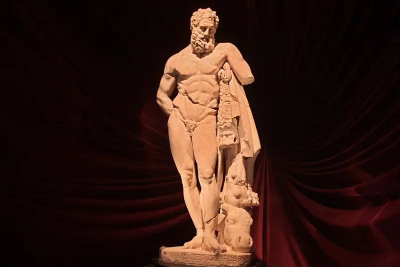 Antalya Arkeoloji Müzesi heykeller